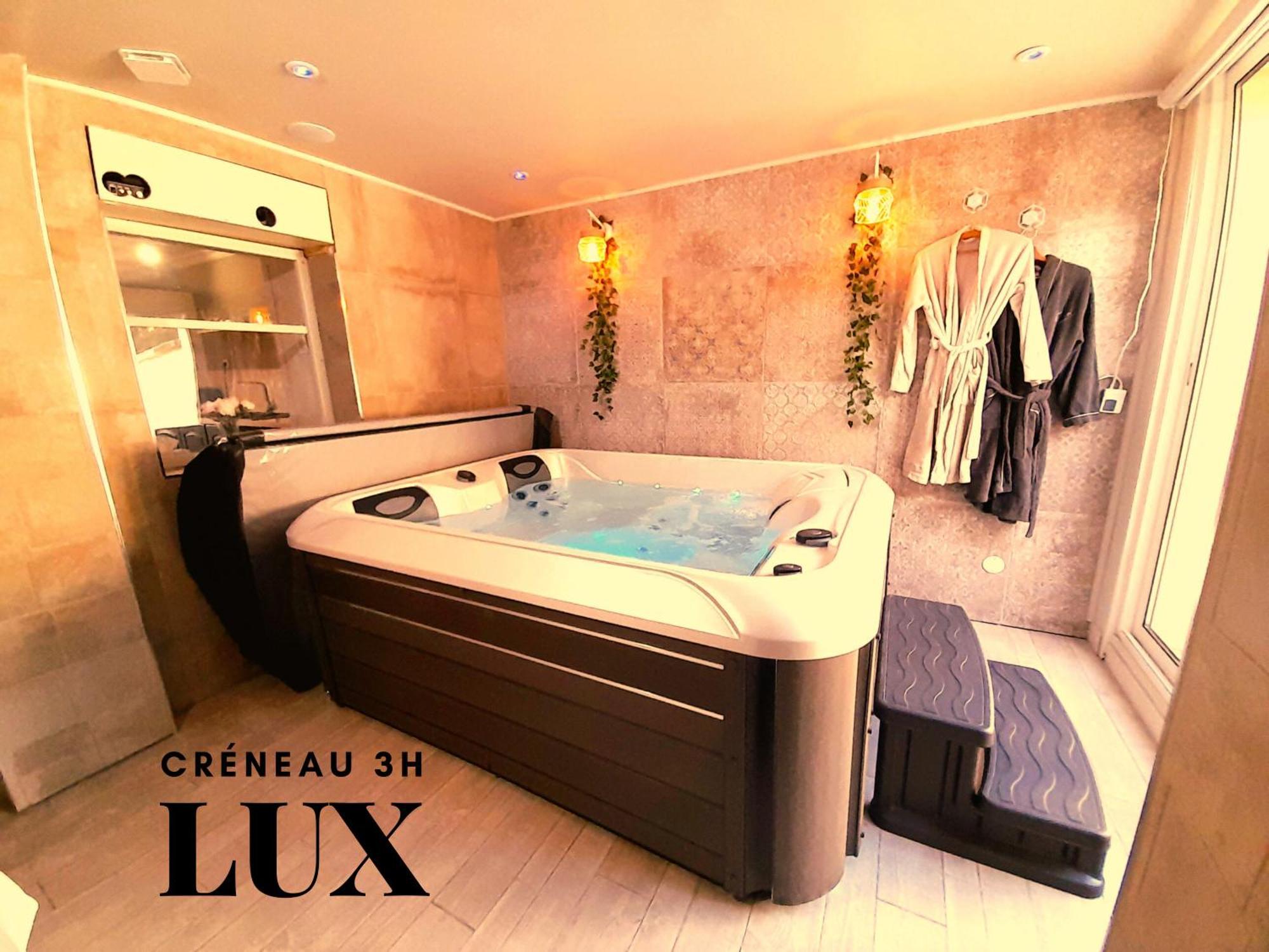 Lux, Chambre Spa Privatif Valenciennes Aulnoy-lez-Valenciennes Exterior photo
